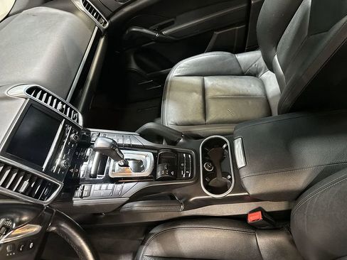 Used 2014 Porsche Cayenne AWD/4WD image 28