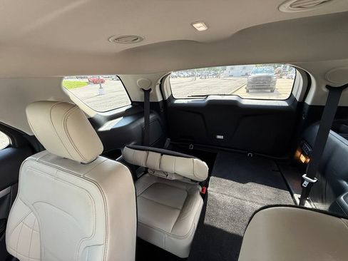 Used 2019 Ford Explorer Platinum AWD/4WD image 26