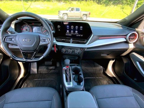 Used 2026 Chevrolet Trax RS w/ Driver Confidence Package FWD image 13