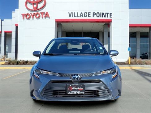 Used 2023 Toyota Corolla LE image 9