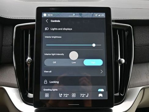 New 2026 Volvo XC90 B6 Ultra w/ Protection Package image 17