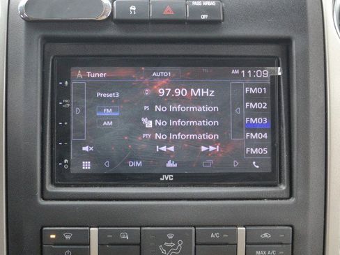 Used 2010 Ford F150 XLT image 20