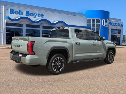 Used 2024 Toyota Tundra Limited AWD/4WD image 5