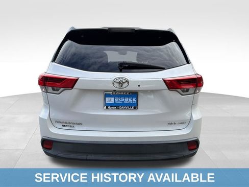 Used 2019 Toyota Highlander XLE image 6