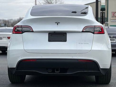 Used 2021 Tesla Model Y Long Range image 6