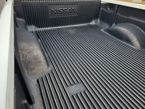 Used 2019 Nissan Frontier S image 25