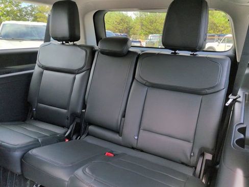 New 2025 Ford Expedition Max Active image 17