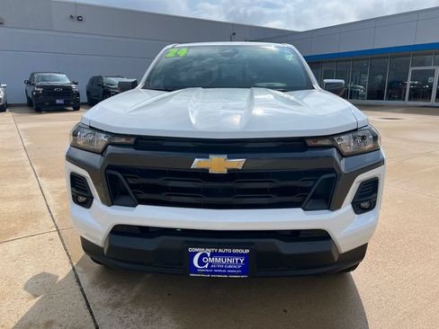 Certified 2024 Chevrolet Colorado LT w/ LT Convenience Package II AWD/4WD image 9