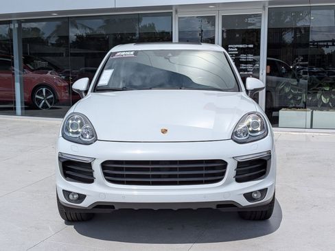 Used 2017 Porsche Cayenne Platinum Edition AWD/4WD image 6