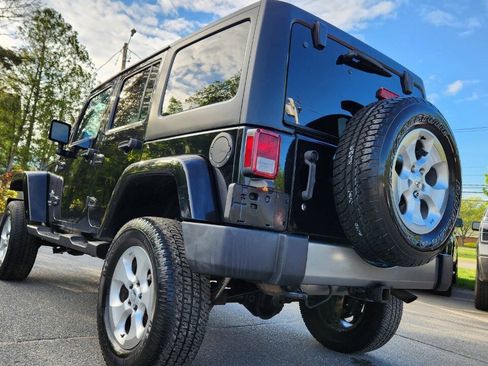 Used 2014 Jeep Wrangler Unlimited Sport AWD/4WD image 13