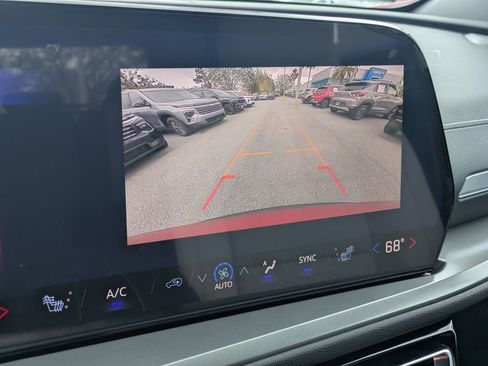 New 2026 Chevrolet Suburban Premier RWD image 29