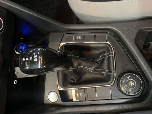 Used 2022 Volkswagen Taos S image 19