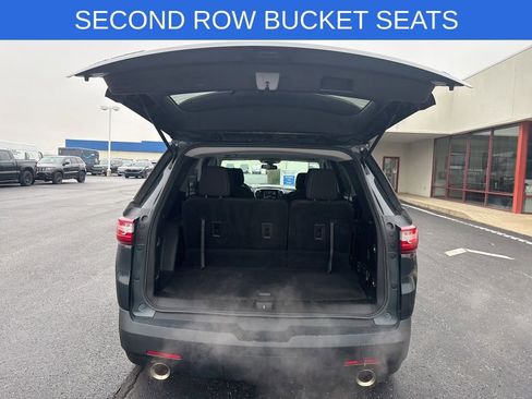Used 2020 Chevrolet Traverse LT image 16