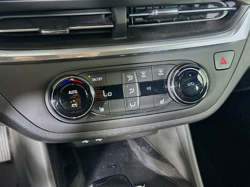 Used 2024 Buick Envista Preferred w/ Convenience I Package image 24