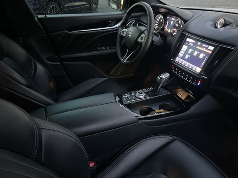 Used 2021 Maserati Levante image 56