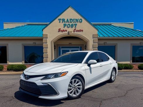 Used 2023 Toyota Camry LE FWD image 2