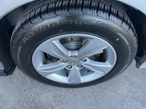 Used 2019 Honda Odyssey EX image 29