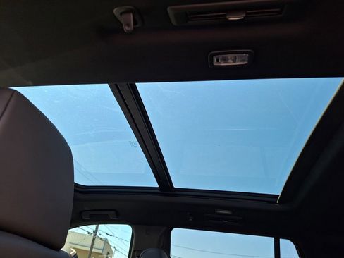 New 2026 Cadillac Escalade Luxury image 10