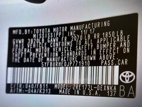 Used 2018 Toyota Corolla LE FWD image 40