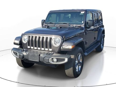 Used 2021 Jeep Wrangler Unlimited Sahara w/ Dual Top Group AWD/4WD image 2