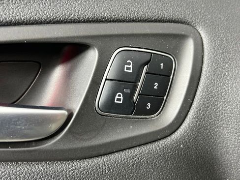 Used 2017 Ford Escape Titanium image 22