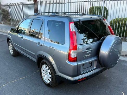 Used 2005 Honda CR-V SE image 4