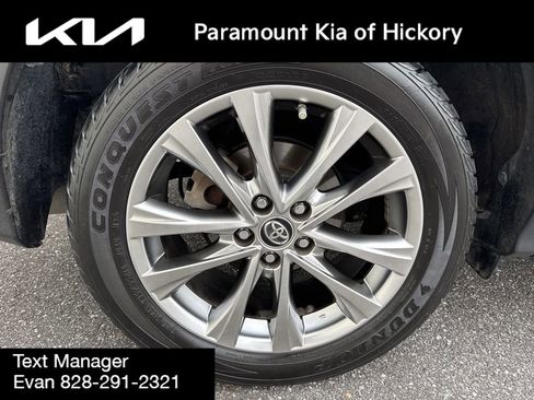 Used 2017 Toyota RAV4 Limited image 9