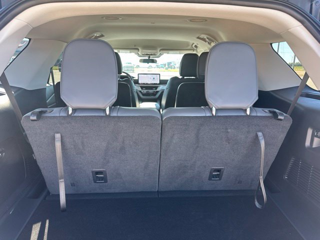 Used 2026 Ford Explorer Active w/ Active Comfort Package RWD image 23
