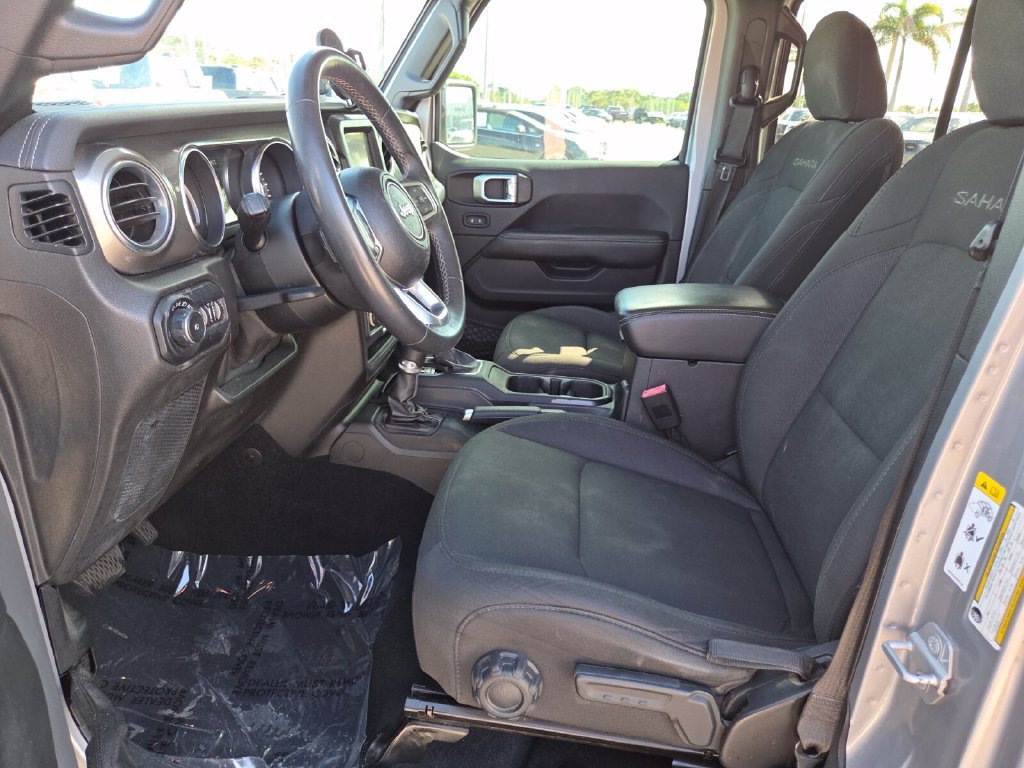 Used 2019 Jeep Wrangler Unlimited Sahara AWD/4WD image 26