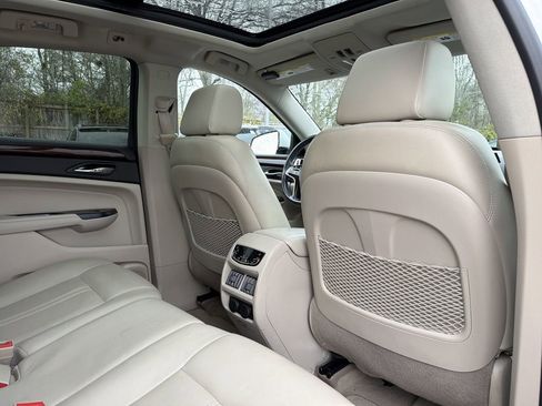 Used 2013 Cadillac SRX Premium image 18
