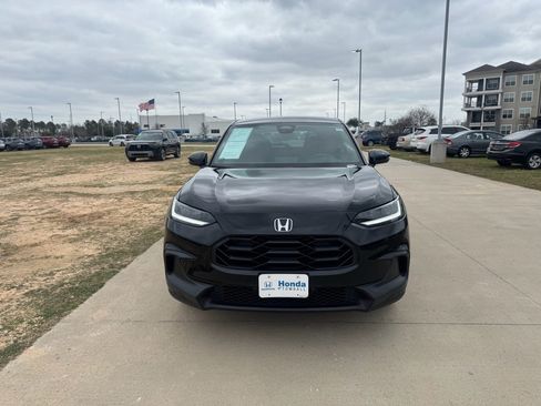 Certified 2024 Honda HR-V Sport image 3