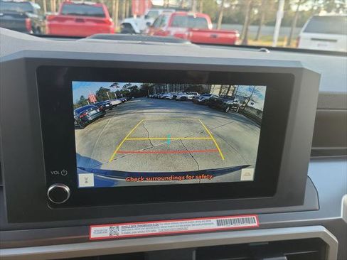 Certified 2025 Toyota Tacoma SR5 image 21