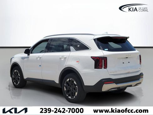 New 2026 Kia Sorento S w/ S Panoramic Sunroof Package AWD/4WD image 4