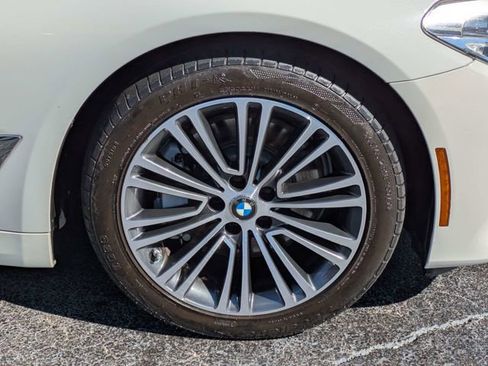 Used 2018 BMW 530i image 10
