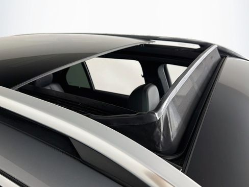Certified 2023 Mercedes-Benz GLE 350 w/ 3rd Row Seat Package image 24