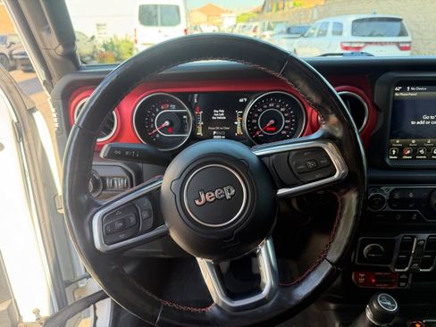 Used 2021 Jeep Wrangler Unlimited Rubicon AWD/4WD image 23