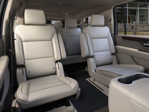 New 2026 GMC Yukon XL Denali w/ Denali Reserve Package AWD/4WD image 17