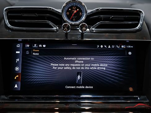 Used 2021 Bentley Bentayga image 77