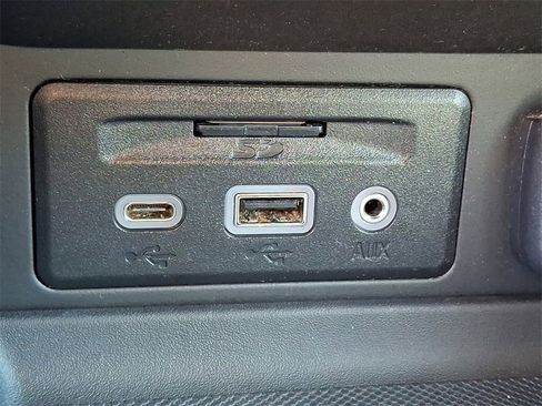 Certified 2019 GMC Terrain SLE w/ Driver Convenience Package image 23