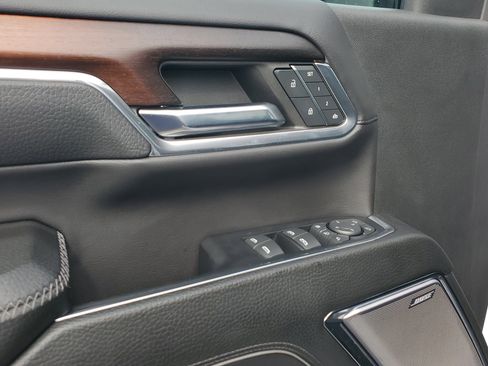 Used 2024 GMC Sierra 2500 Denali w/ Denali Reserve Package image 20