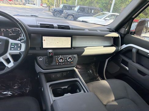 Used 2021 Land Rover Defender 110 AWD/4WD image 31