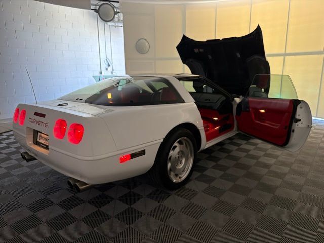 Used 1993 Chevrolet Corvette Coupe RWD image 42