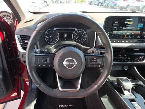 Used 2023 Nissan Rogue SL w/ SL Premium Package FWD image 16