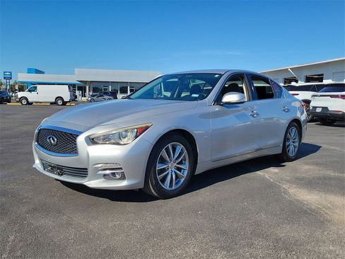 Used 2015 INFINITI Q50 Premium image 2