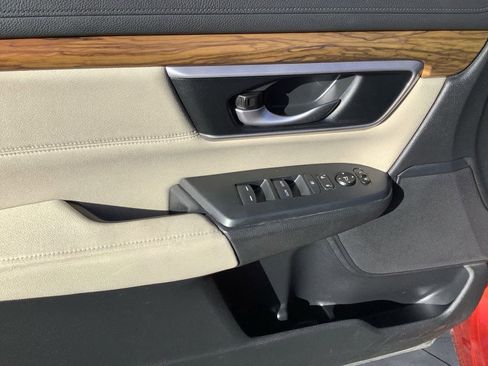 Used 2017 Honda CR-V EX image 12