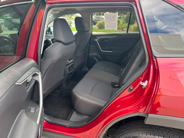 Used 2024 Toyota RAV4 LE AWD/4WD image 27