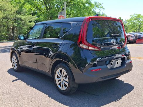 Used 2020 Kia Soul LX FWD image 5