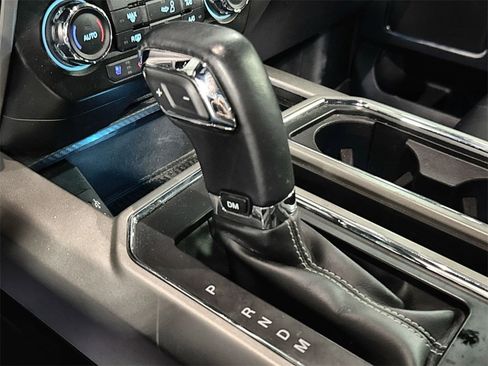Used 2019 Ford F150 Lariat image 22