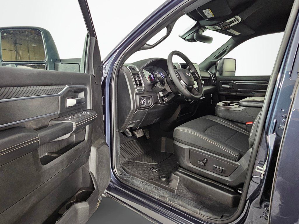 New 2026 RAM 3500 Big Horn AWD/4WD image 23