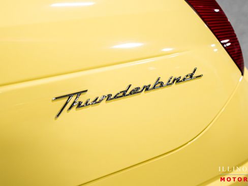Used 2002 Ford Thunderbird Deluxe image 15